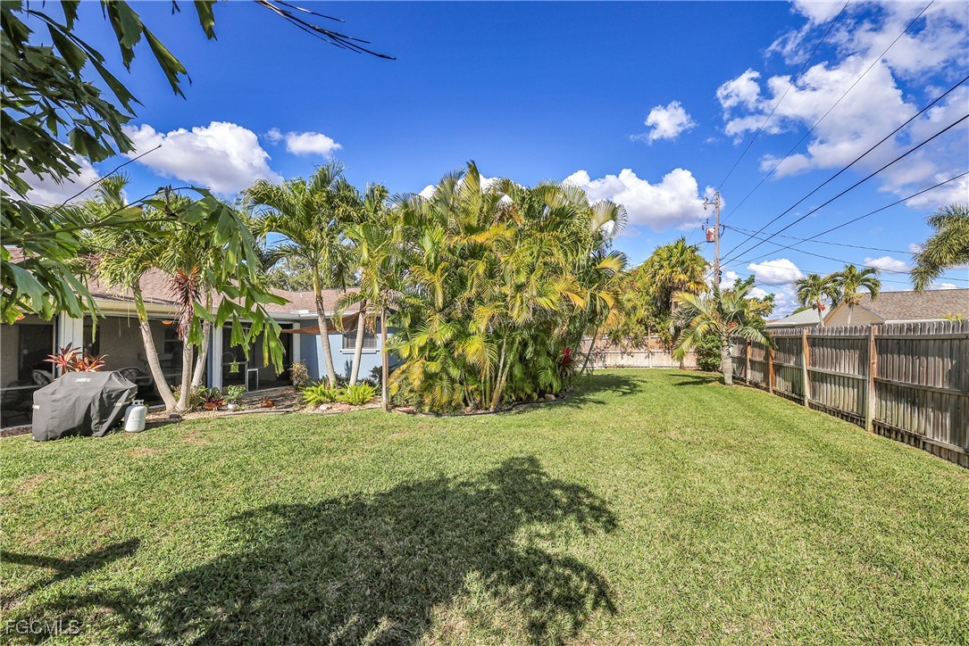 3 Bed SingleFamilyResidence for Sale in Cape Coral, photo 46