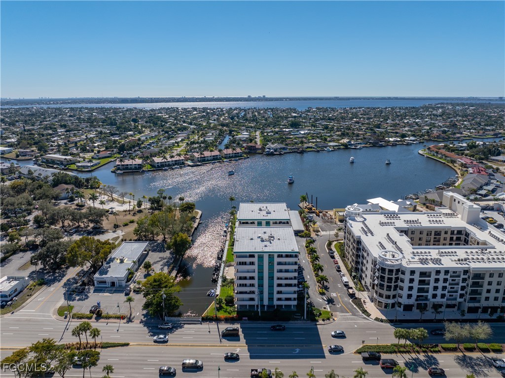2 Bed Waterfront Home for Sale in Cape Coral, photo 46