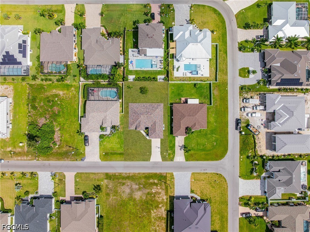3 Bed SingleFamilyResidence for Sale in Cape Coral, photo 46