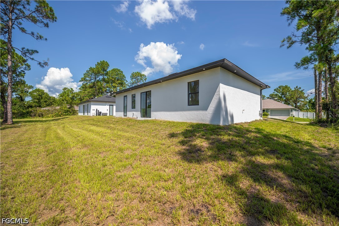 3 Bed SingleFamilyResidence for Sale in Lehigh Acres, photo 46