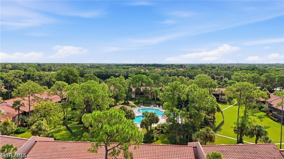 2 Bed Condominium for Sale in Coach House, photo 46
