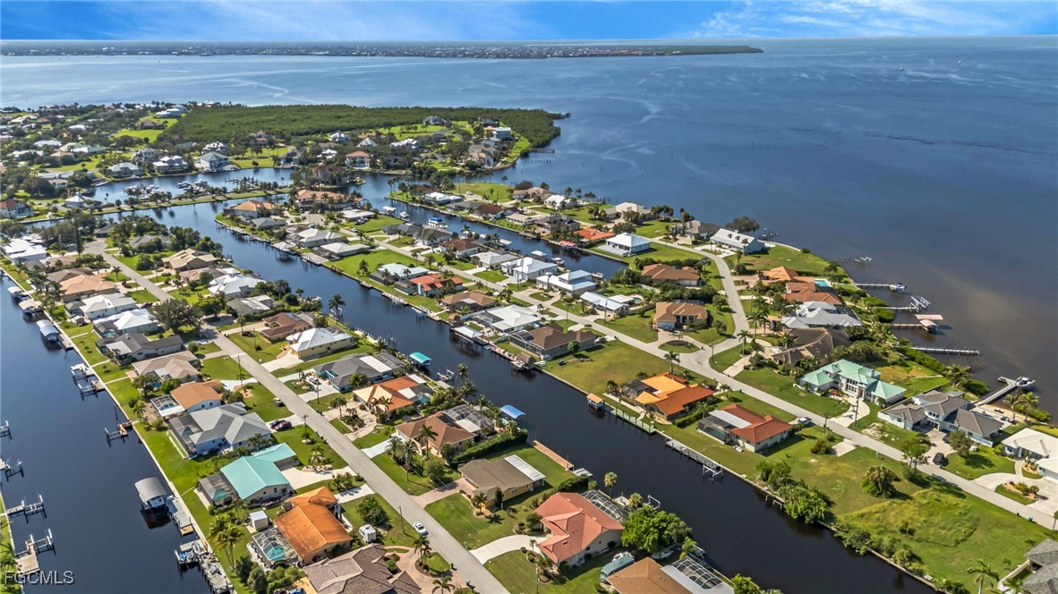 3 Bed Waterfront Home for Sale in Port Charlotte, photo 47