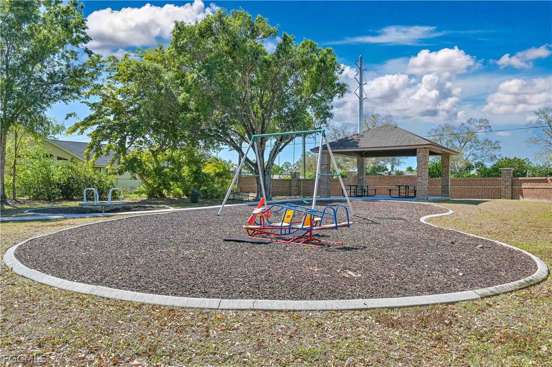 4 Bed Pool Home for Sale in Fort Myers, photo 47