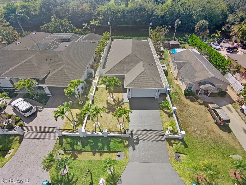 3 Bed SingleFamilyResidence for Sale in Naples, photo 47