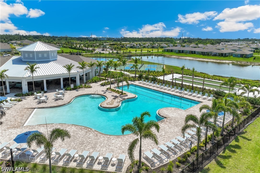 4 Bed Waterfront Home for Sale in Coral Bay, photo 47