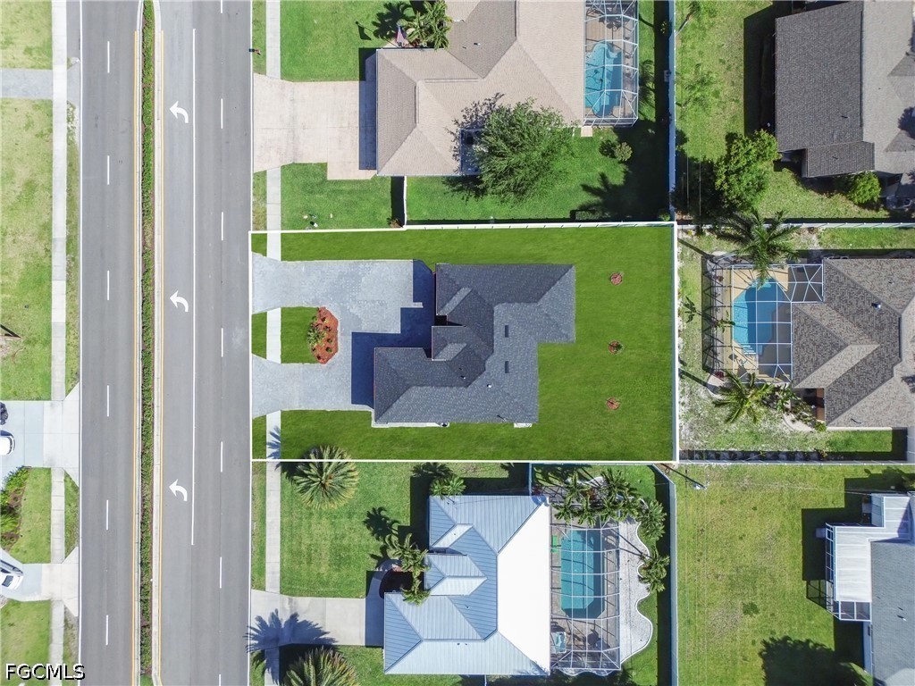 3 Bed SingleFamilyResidence for Sale in Cape Coral, photo 47