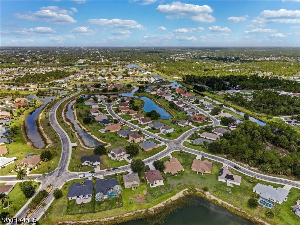 4 Bed SingleFamilyResidence for Sale in Town Lakes, photo 47