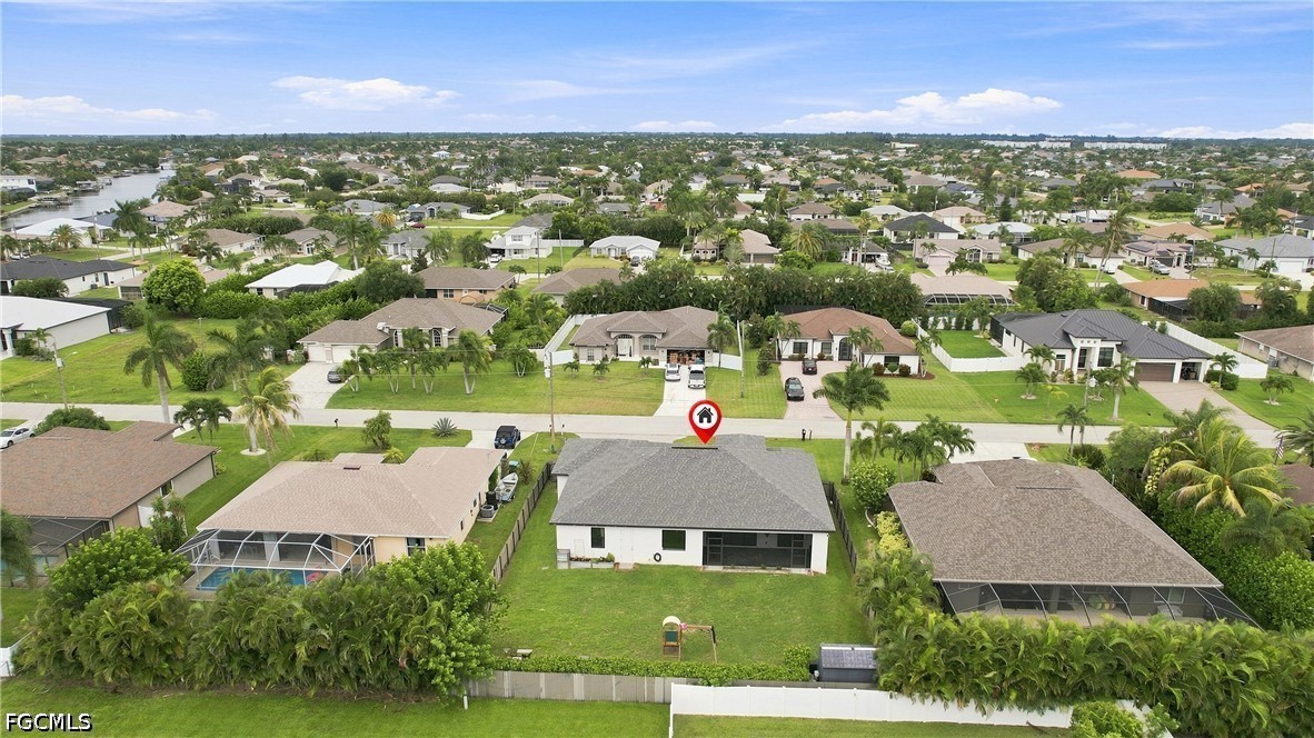 3 Bed SingleFamilyResidence for Sale in Cape Coral, photo 47