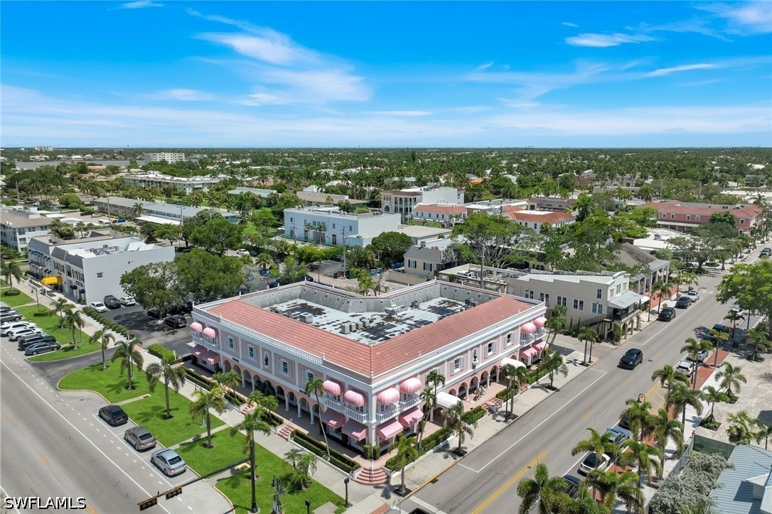 3 Bed Condominium for Sale in 382 Building, photo 47