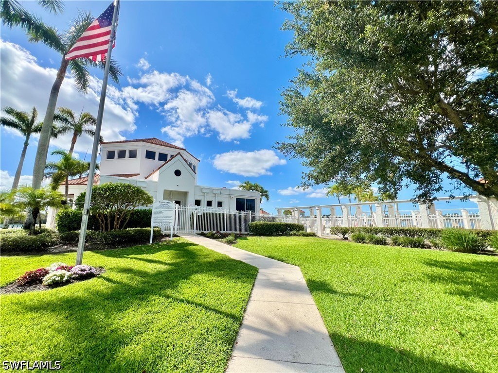 2 Bed Condominium for Sale in Naples, photo 47