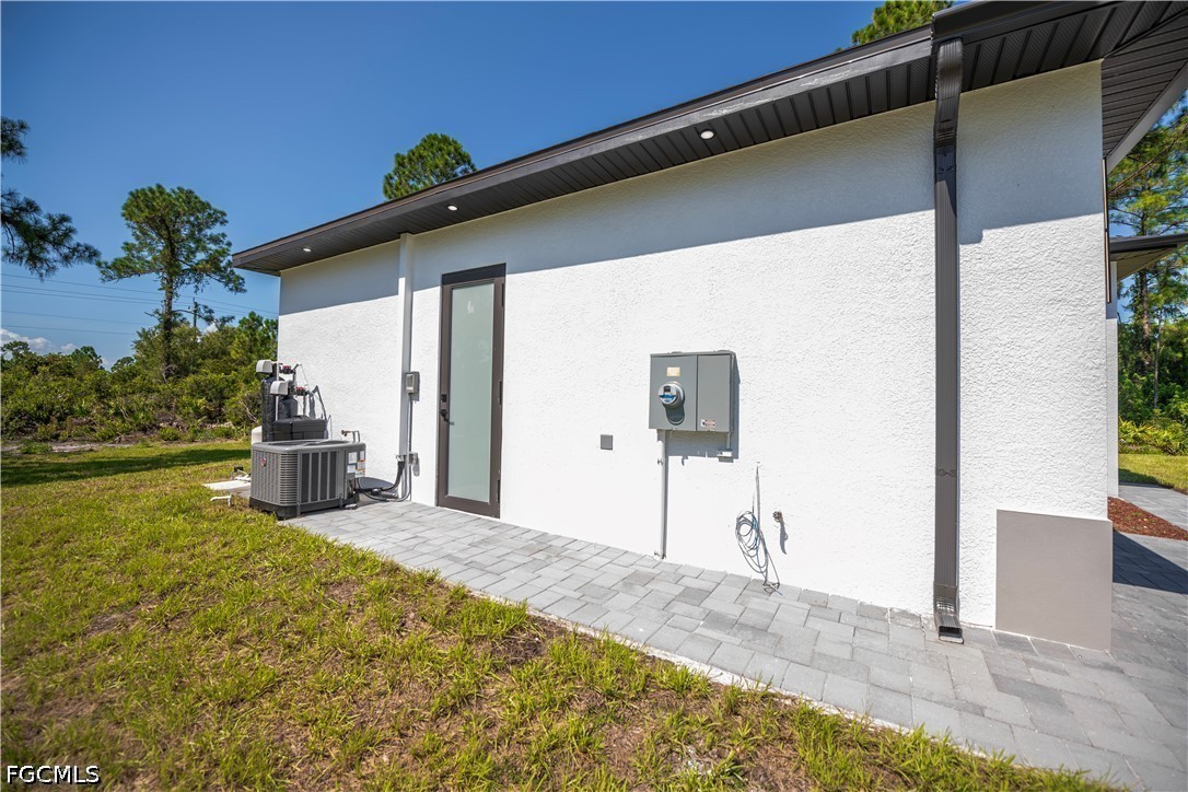 3 Bed SingleFamilyResidence for Sale in Lehigh Acres, photo 47