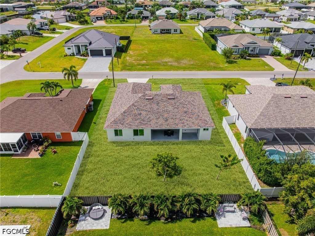 3 Bed SingleFamilyResidence for Sale in Cape Coral, photo 47