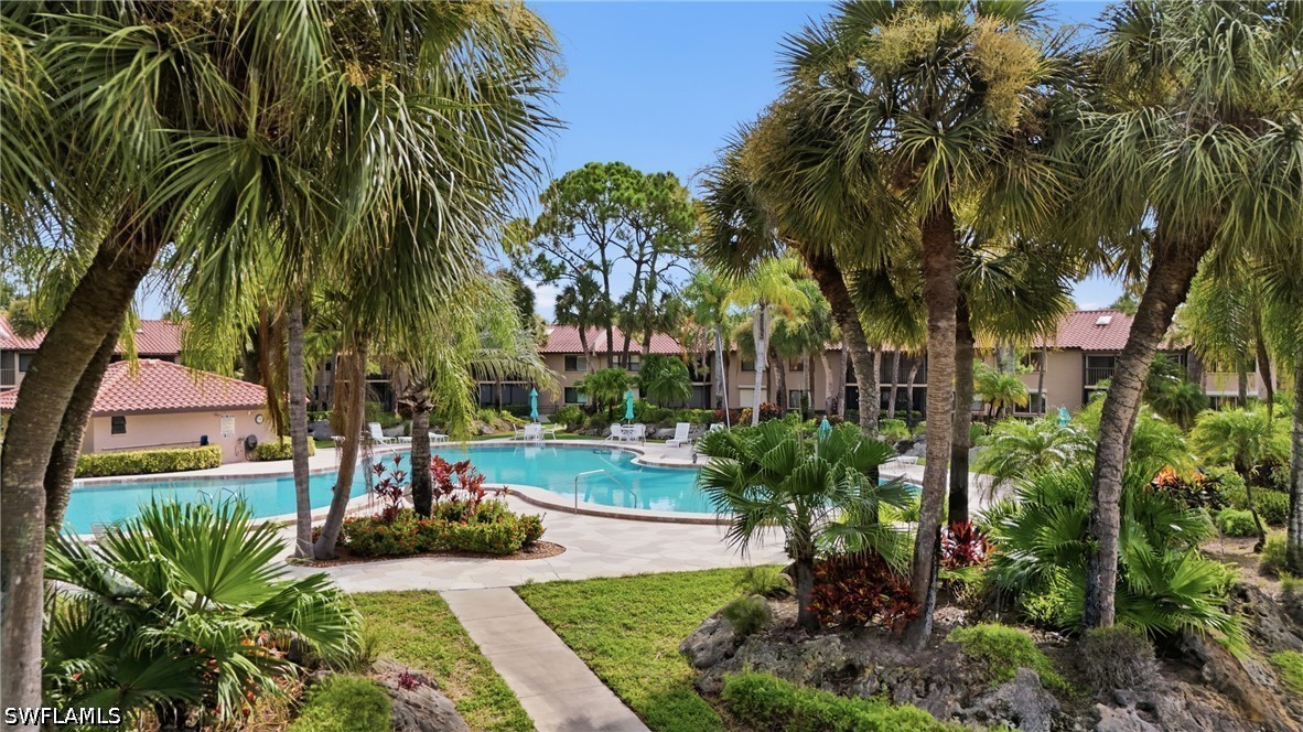 2 Bed Condominium for Sale in Coach House, photo 47