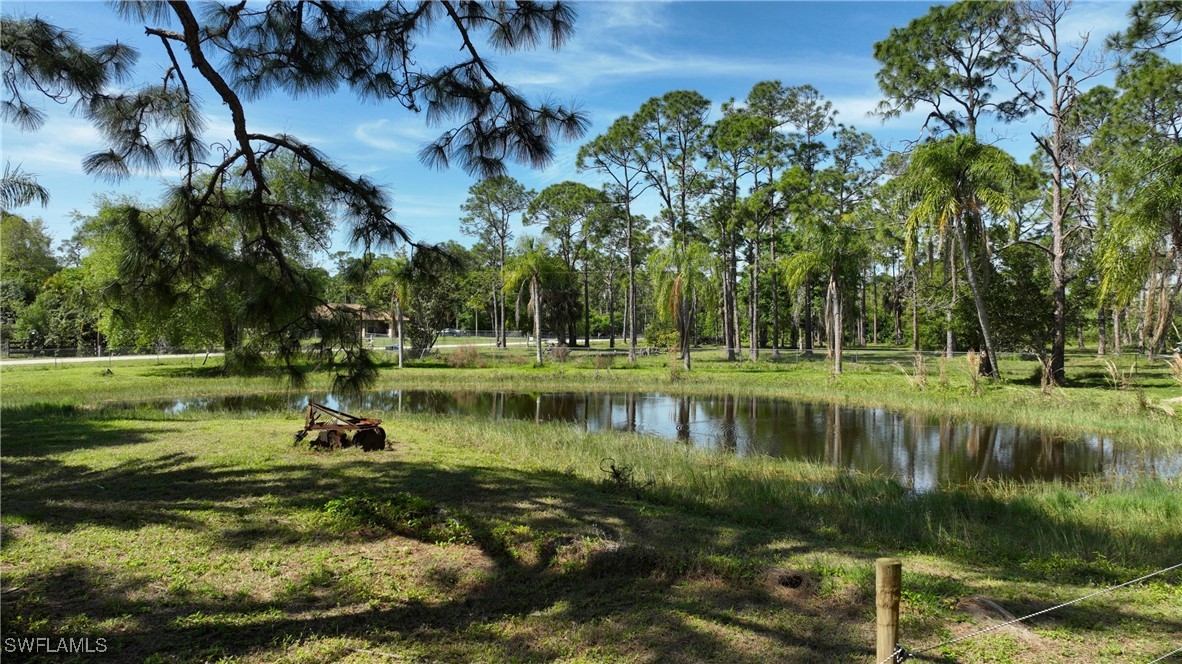 2 Bed SingleFamilyResidence for Sale in North Fort Myers, photo 48