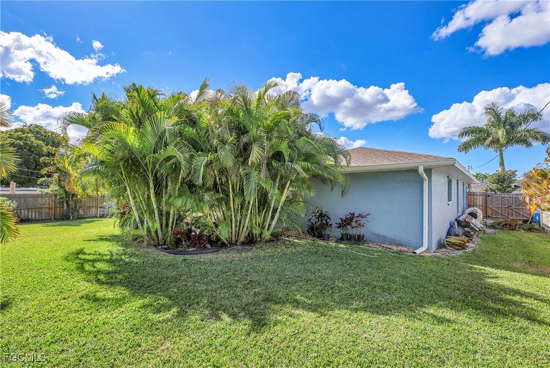 3 Bed SingleFamilyResidence for Sale in Cape Coral, photo 48