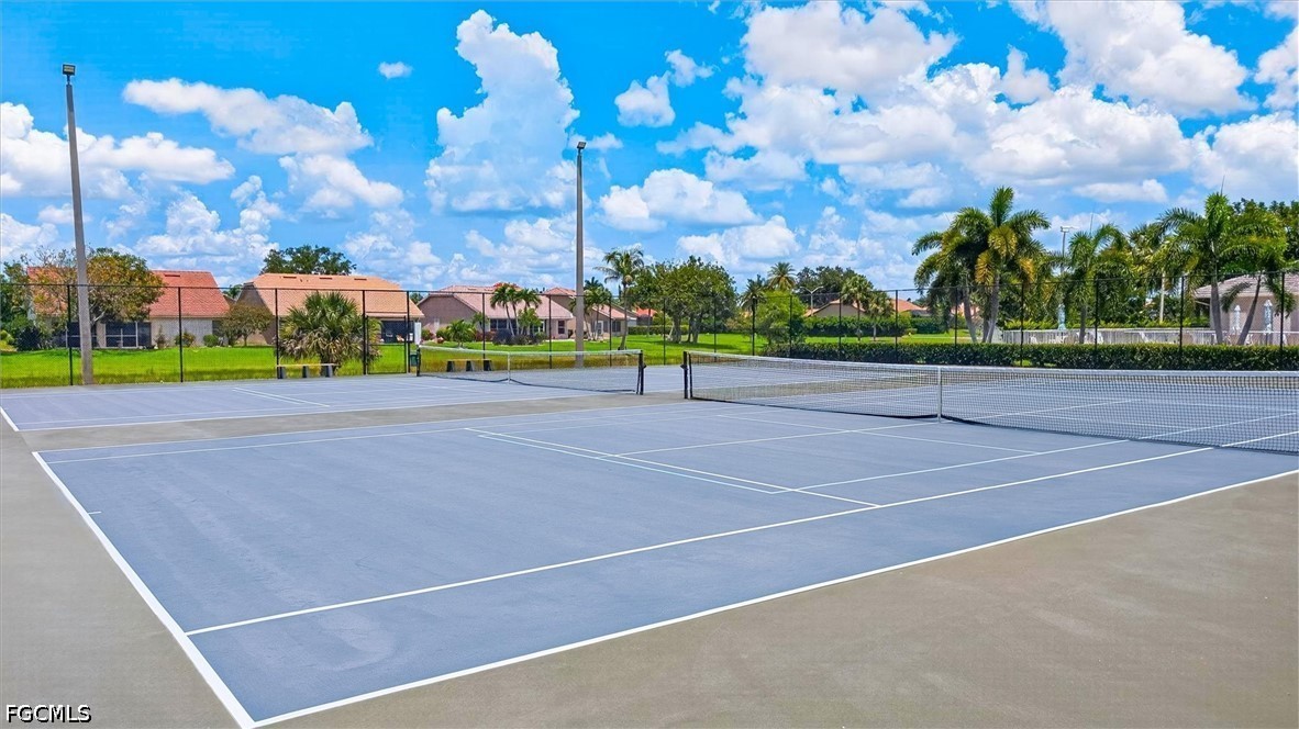 3 Bed SingleFamilyResidence for Sale in Fort Myers, photo 48