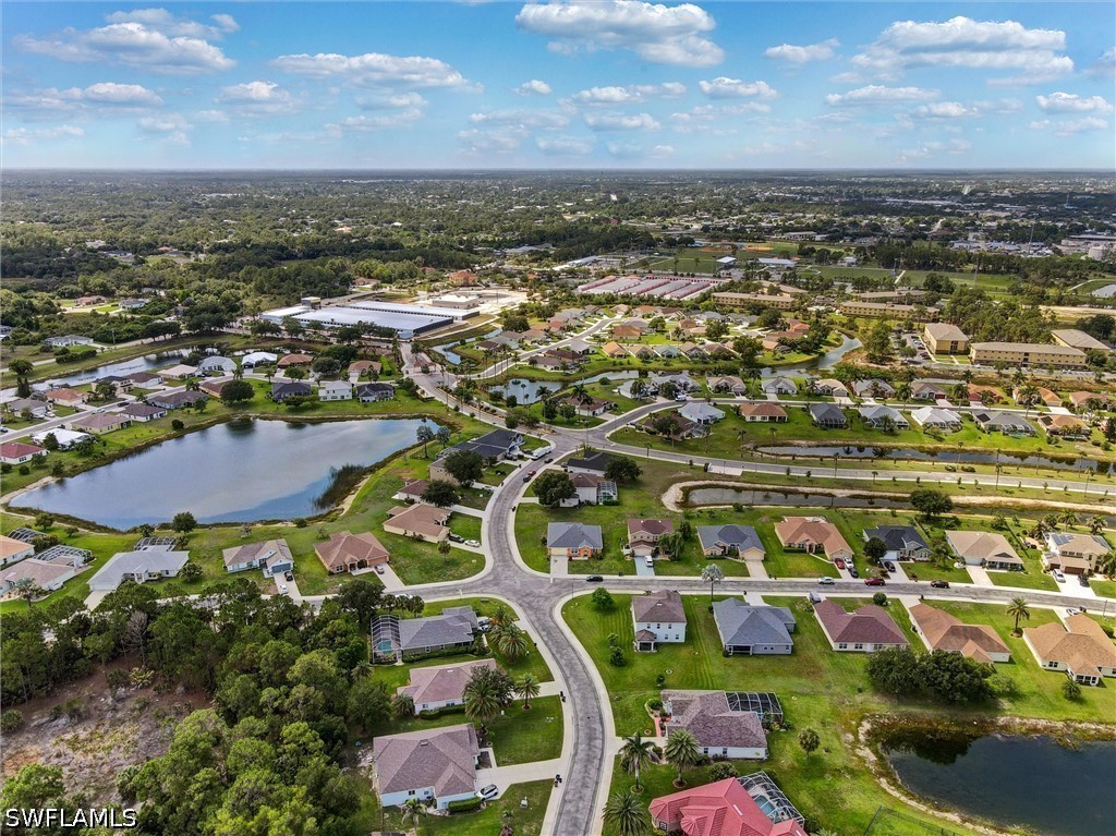 4 Bed SingleFamilyResidence for Sale in Town Lakes, photo 48