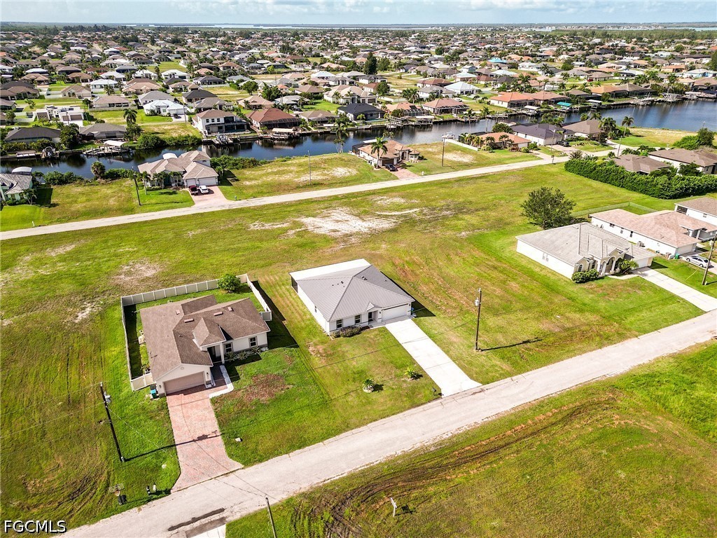 4 Bed SingleFamilyResidence for Sale in Cape Coral, photo 48