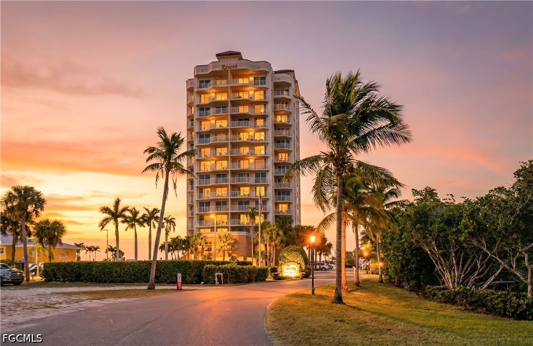 1 Bed Waterfront Home for Sale in Bonita Springs, photo 48