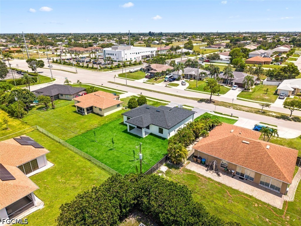 3 Bed SingleFamilyResidence for Sale in Cape Coral, photo 48