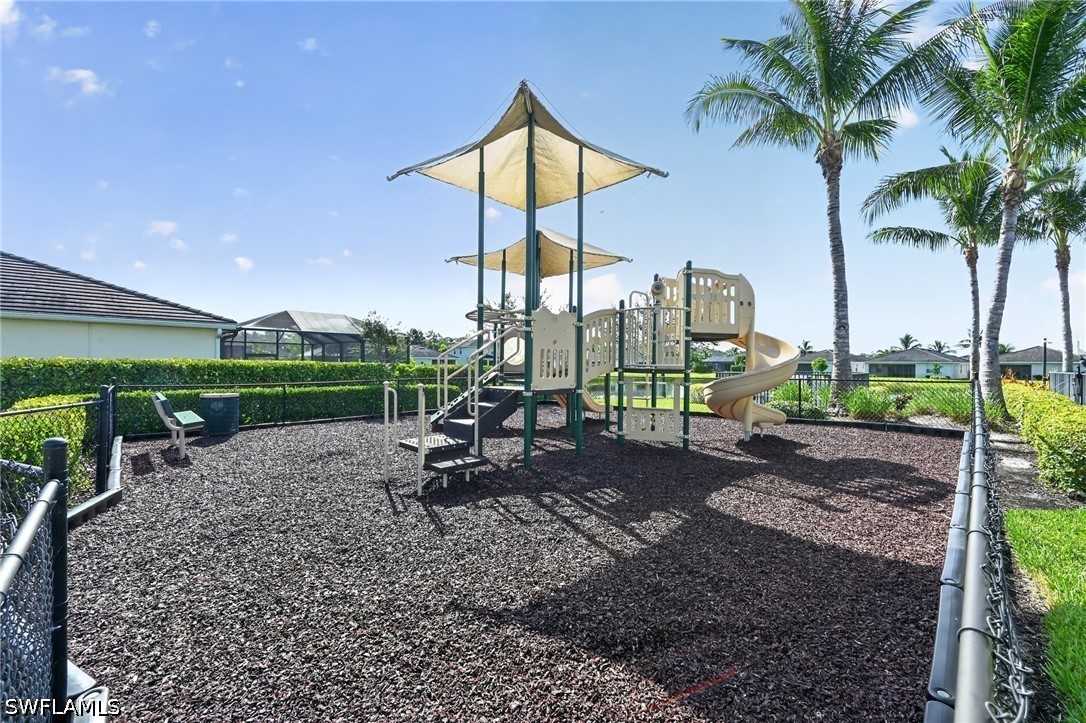 4 Bed Pool Home for Sale in Castalina, photo 48
