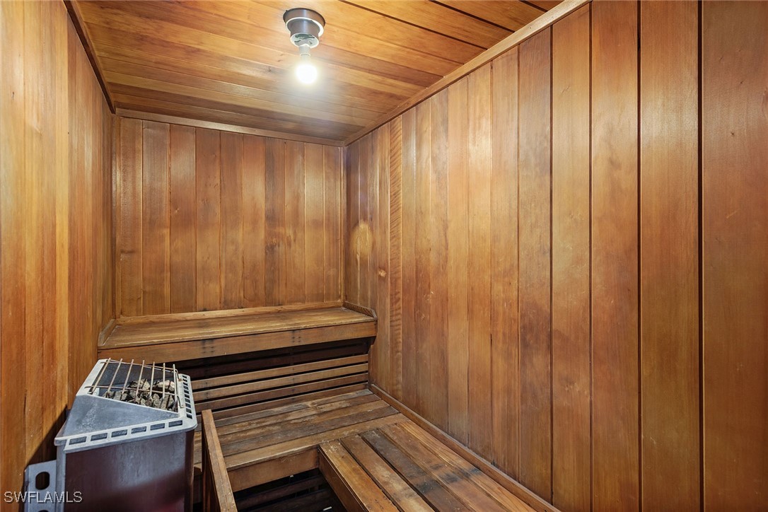 2 Bed Waterfront Home for Sale in La Peninsula, photo 49