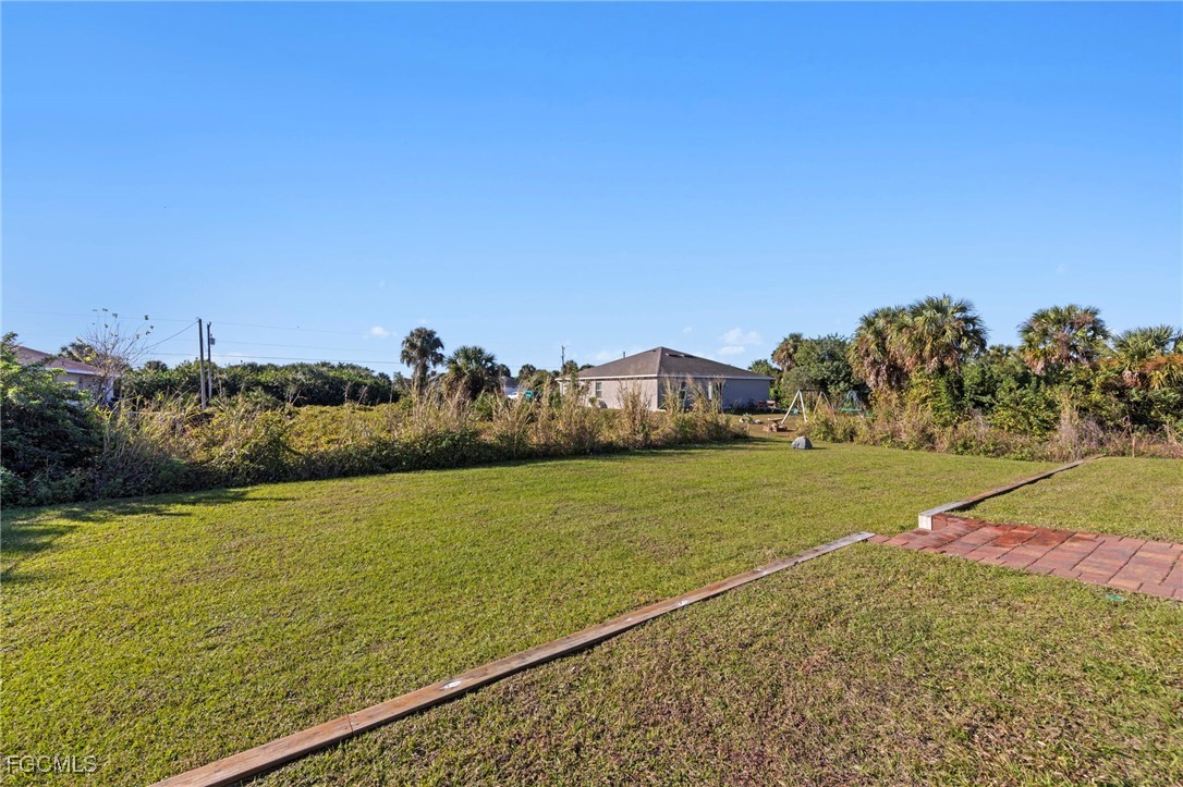 3 Bed SingleFamilyResidence for Sale in Lehigh Acres, photo 49