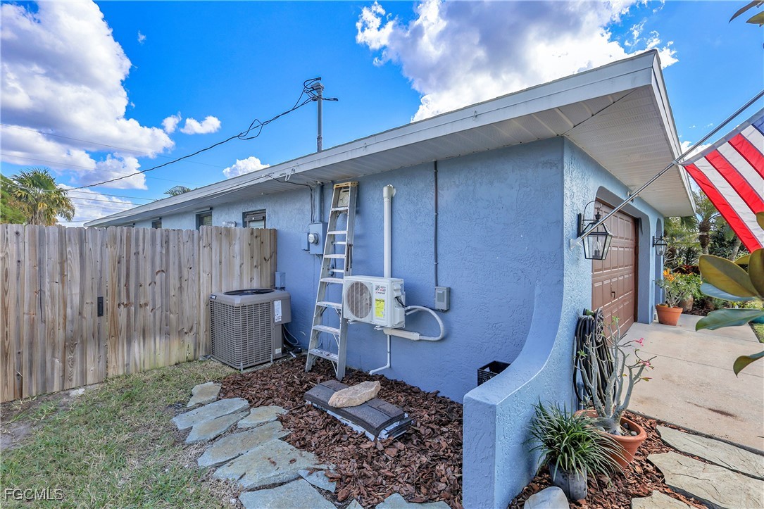 3 Bed SingleFamilyResidence for Sale in Cape Coral, photo 49