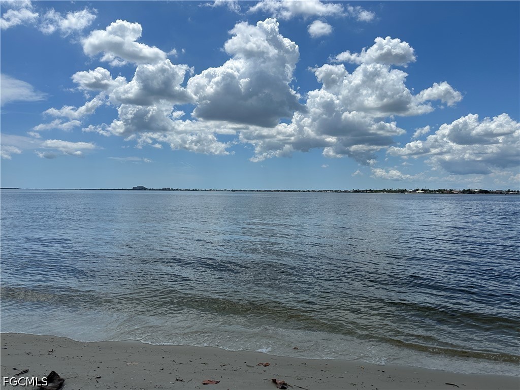 3 Bed Waterfront Home for Sale in Rivers Edge, photo 49
