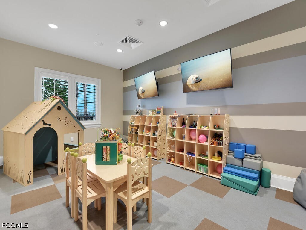 5 Bed SingleFamilyResidence for Sale in Timber Creek, photo 49