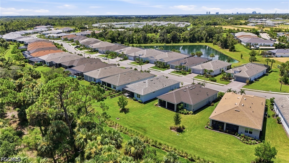 2 Bed SingleFamilyResidence for Sale in North Fort Myers, photo 49