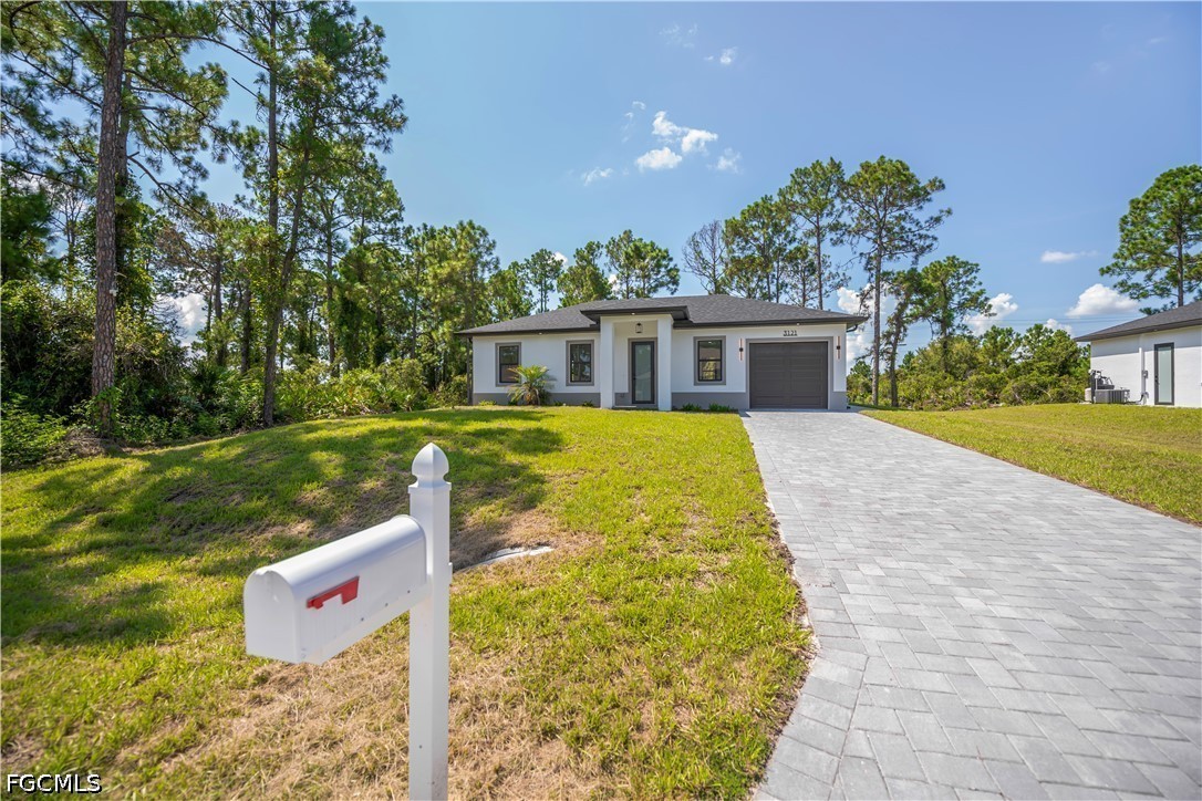 3 Bed SingleFamilyResidence for Sale in Lehigh Acres, photo 49