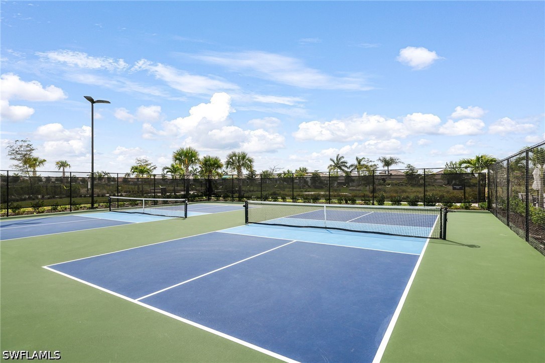 2 Bed Waterfront Home for Sale in Fort Myers, photo 49
