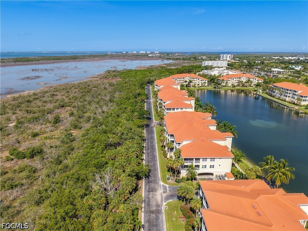 2 Bed Waterfront Home for Sale in Fort Myers, photo 50