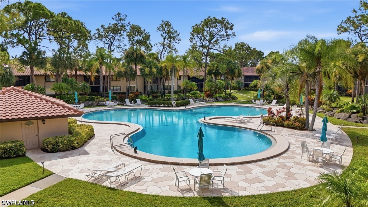 2 Bed Condominium for Sale in Coach House, photo 50