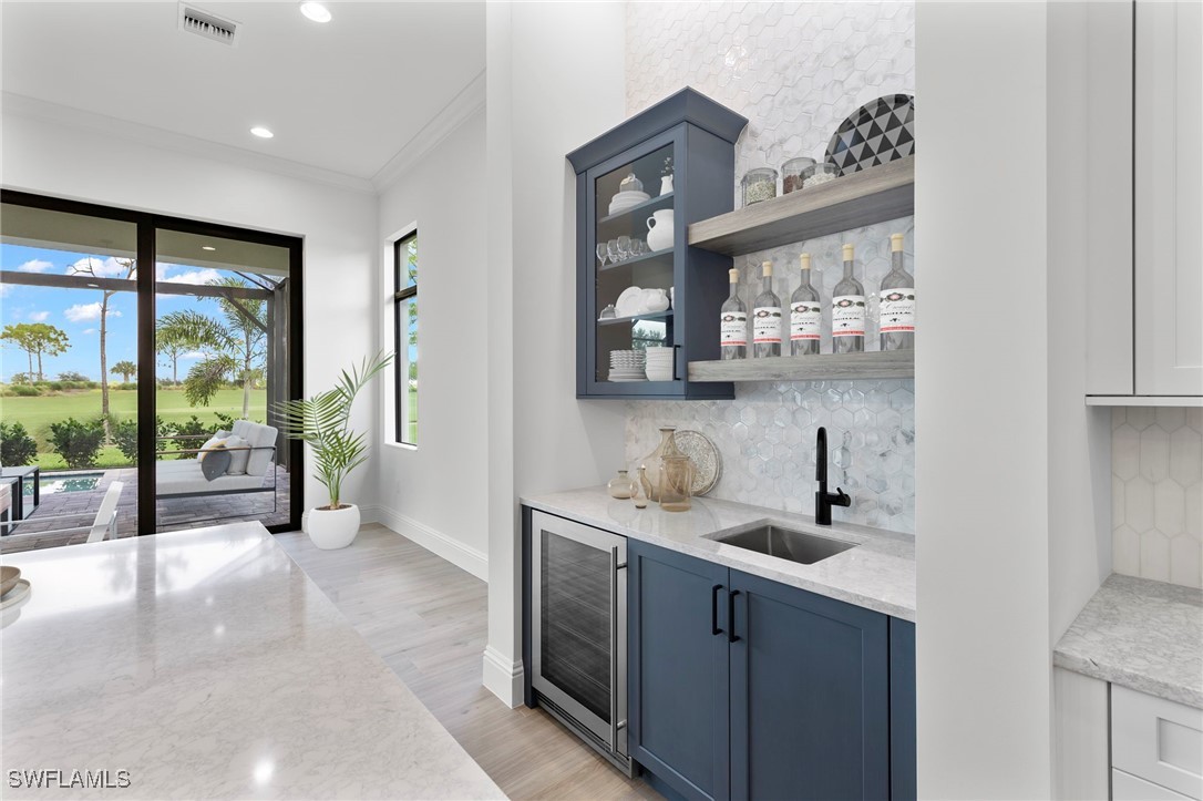 4 Bed Pool Home for Sale in Country Club, photo 6