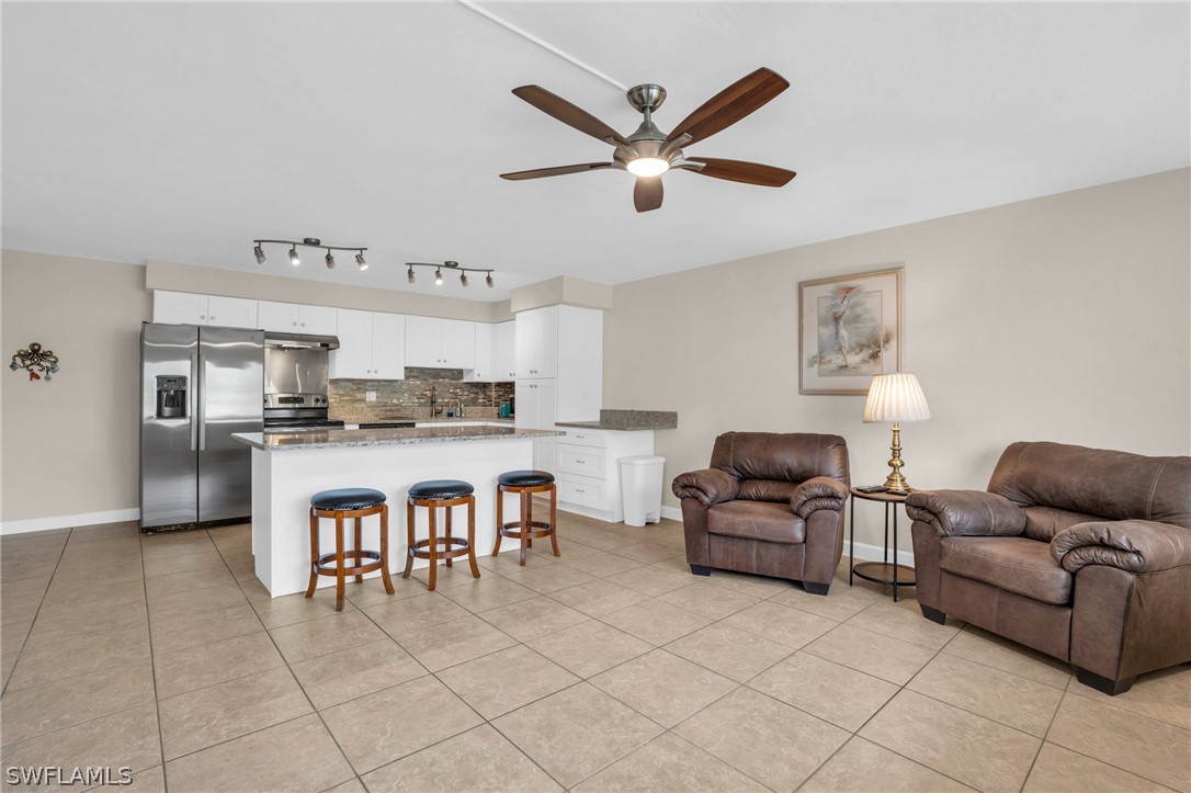 2 Bed Waterfront Home for Sale in Cape Coral, photo 6