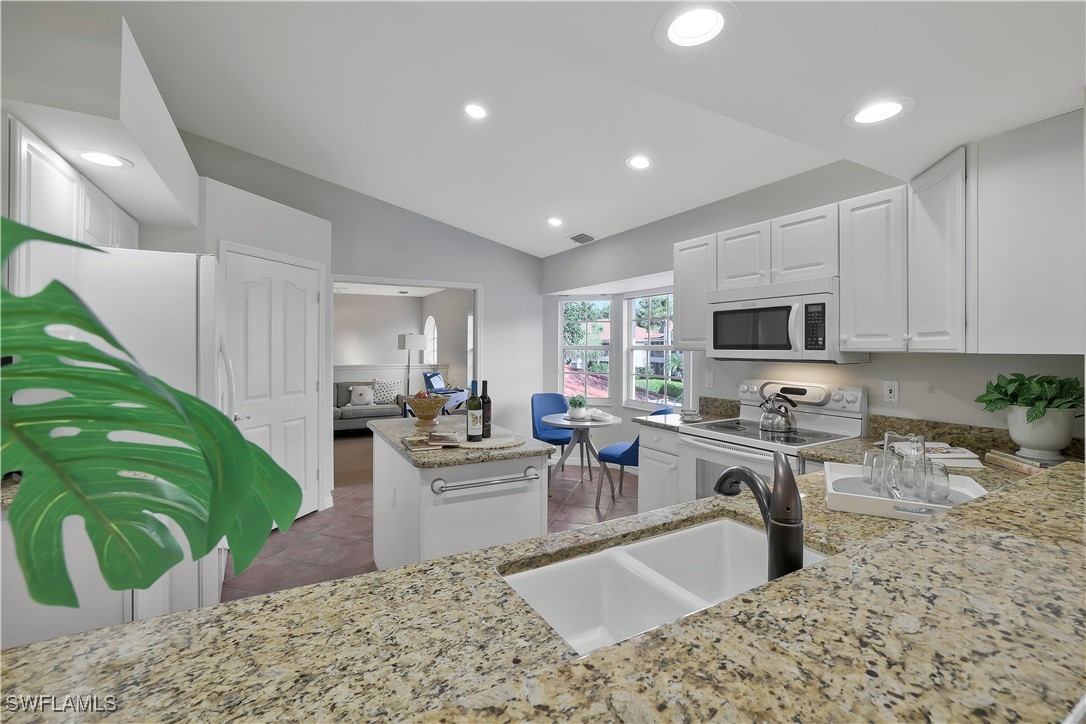 3 Bed Waterfront Home for Sale in Naples, photo 6