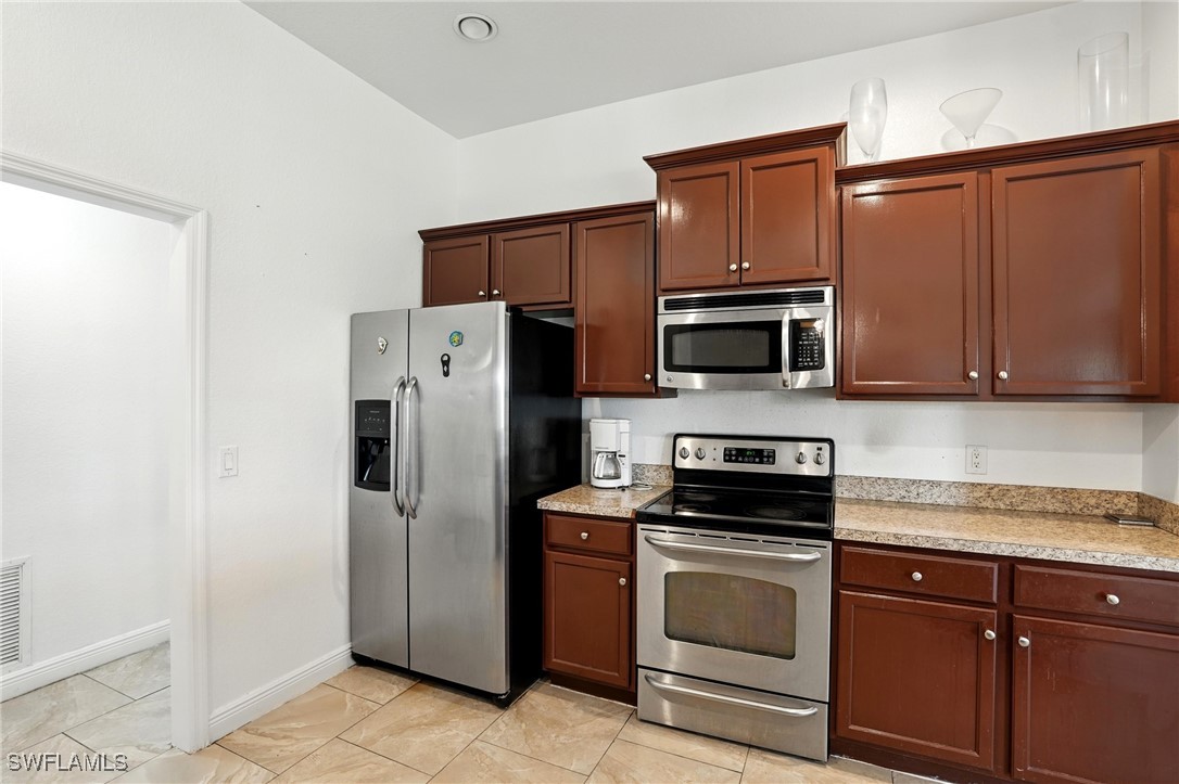 4 Bed SingleFamilyResidence for Sale in Lehigh Acres, photo 6