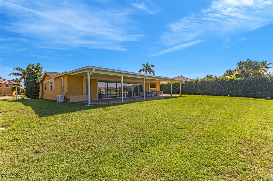 3 Bed Waterfront Home for Sale in Port Charlotte, photo 6