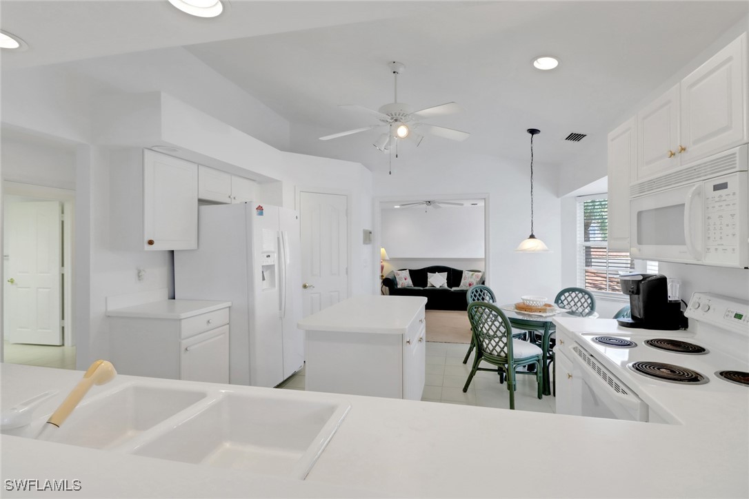 3 Bed Waterfront Home for Sale in Naples, photo 6