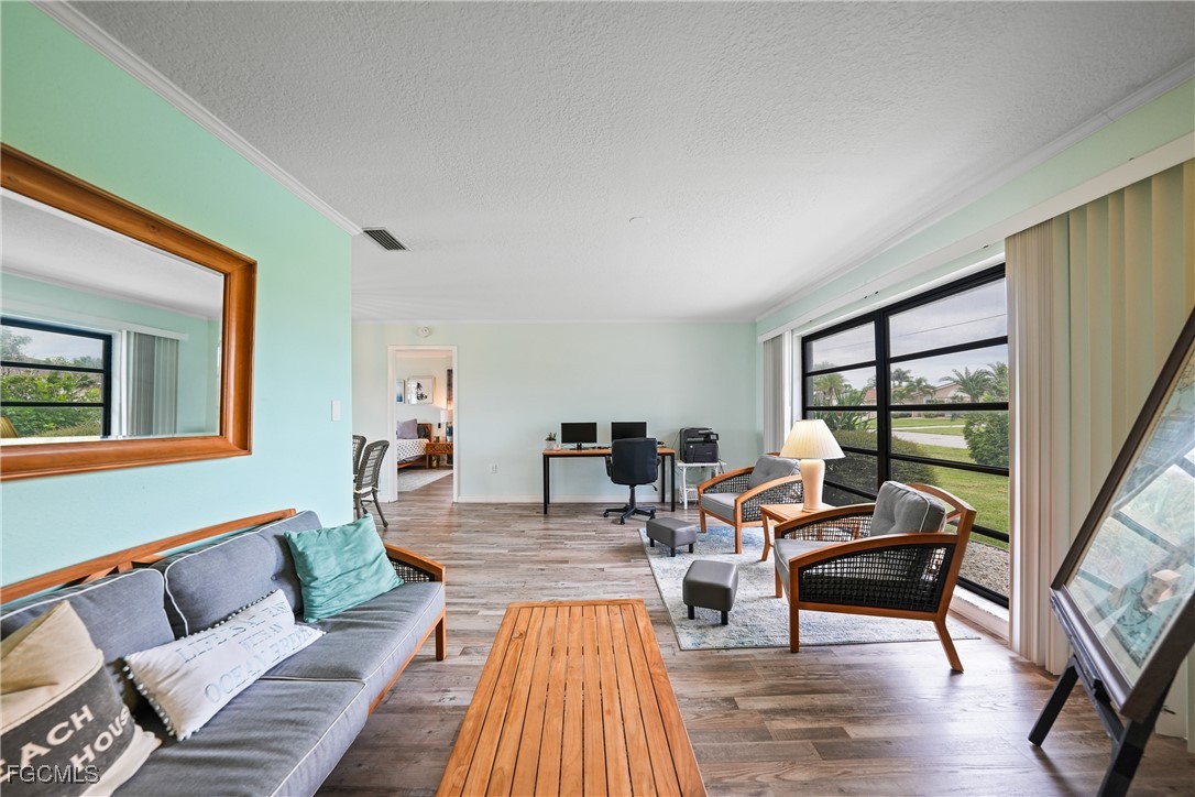 2 Bed Pool Home for Sale in Punta Gorda Isles, photo 6