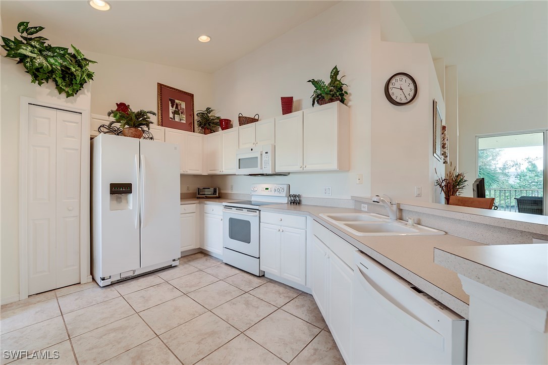 2 Bed Waterfront Home for Sale in Garden Lakes, photo 6