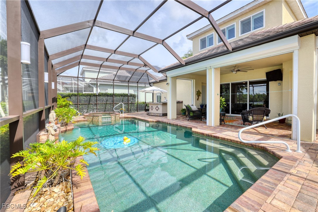 5 Bed Pool Home for Sale in Sandoval, photo 6