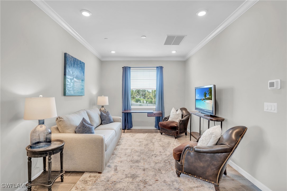 2 Bed Waterfront Home for Sale in Fort Myers, photo 6