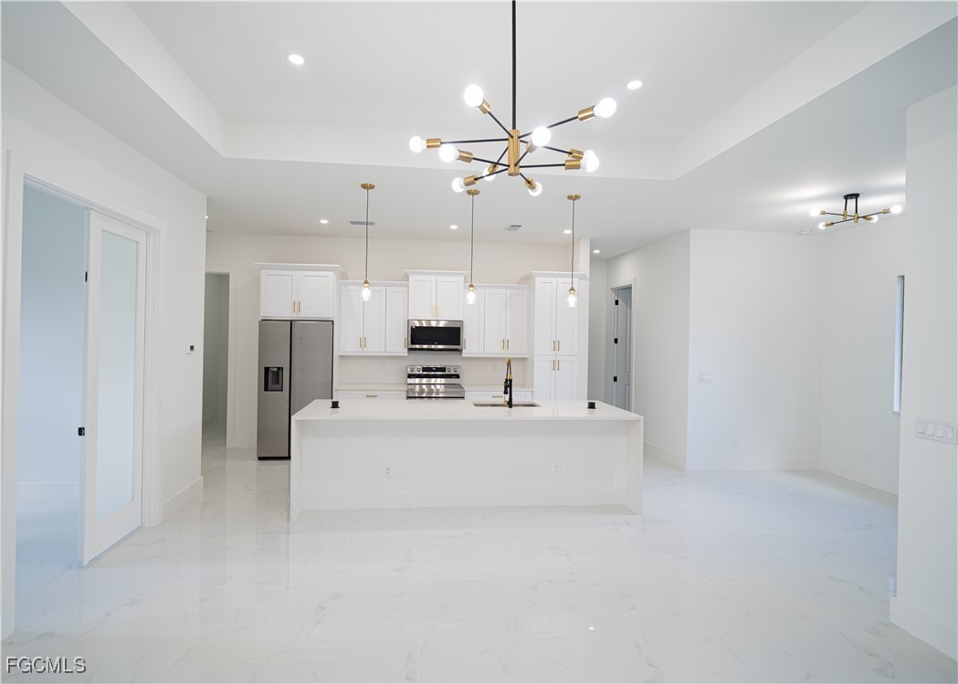 3 Bed SingleFamilyResidence for Sale in Lehigh Acres, photo 6