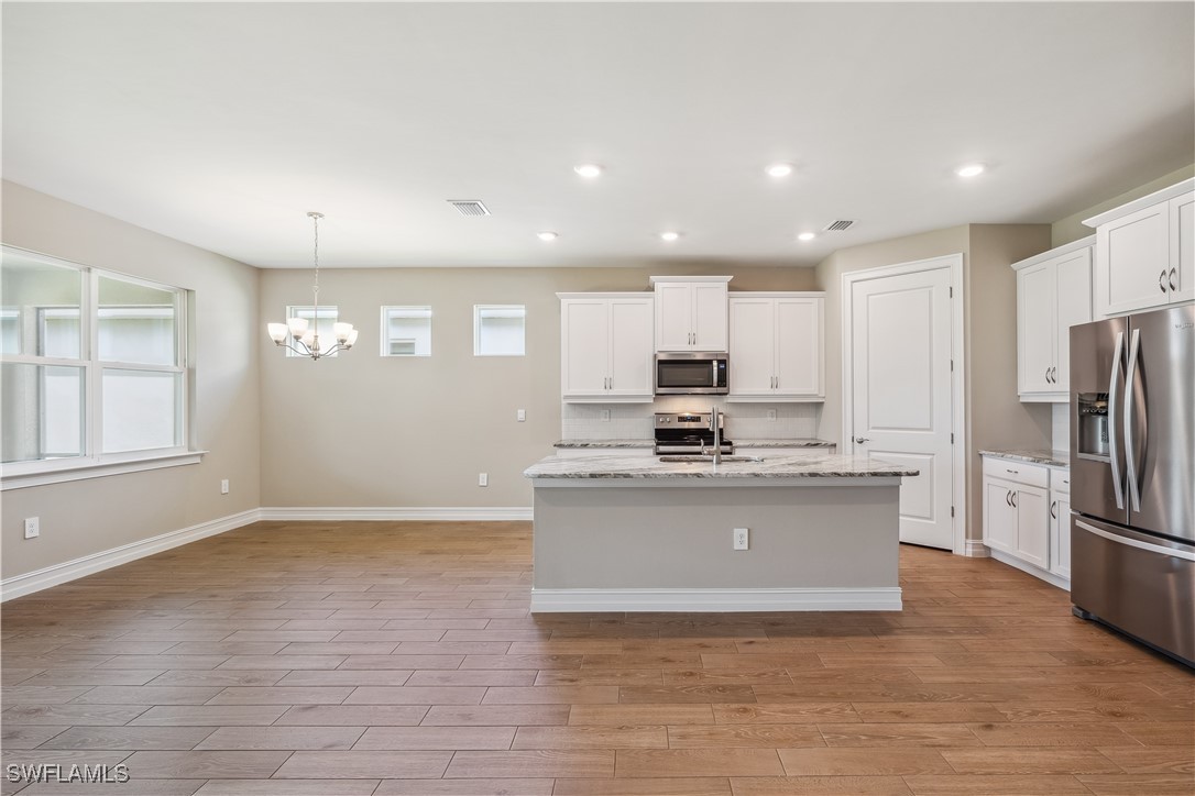 3 Bed SingleFamilyResidence for Sale in Palmetto Landing, photo 6