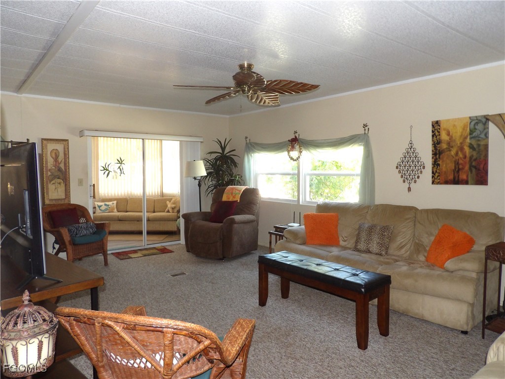 2 Bed ManufacturedHome for Sale in North Fort Myers, photo 6