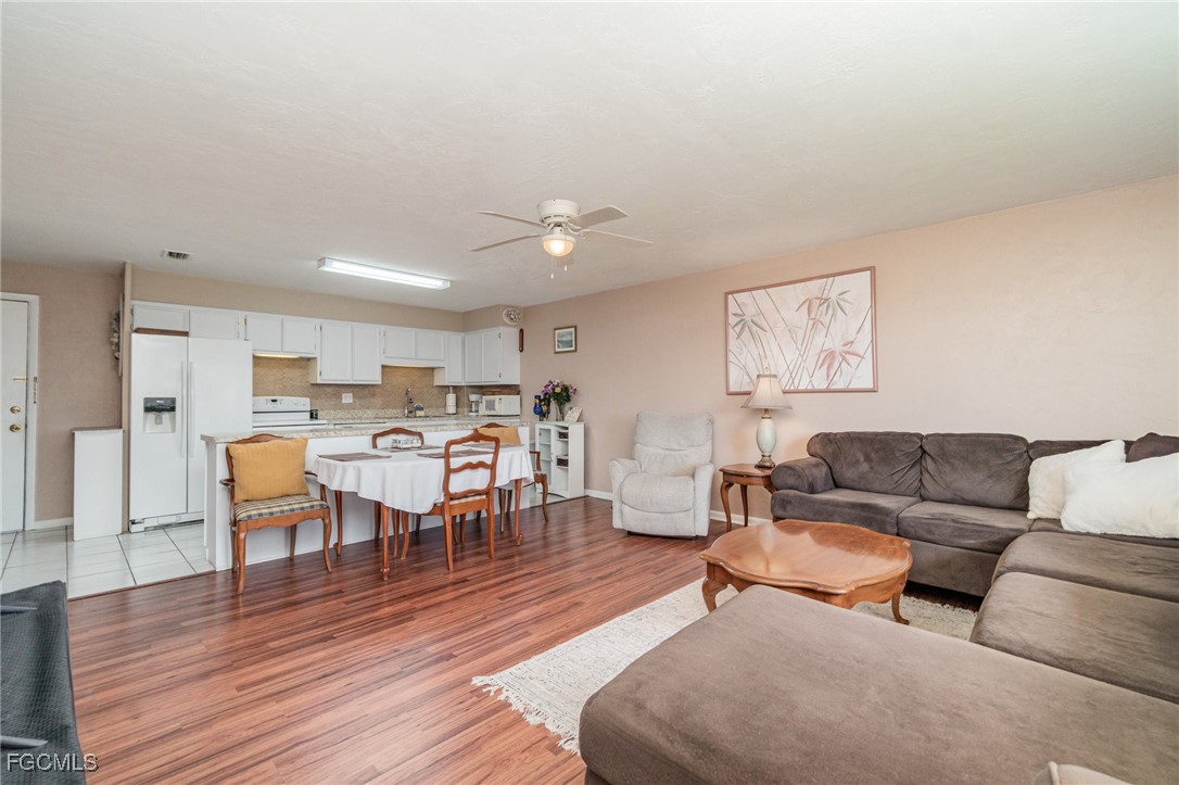 2 Bed Waterfront Home for Sale in Cape Coral, photo 6