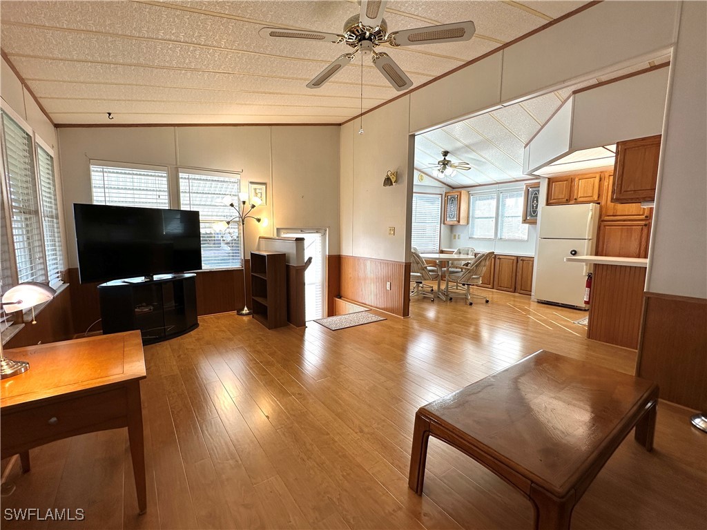 1 Bed ManufacturedHome for Sale in Estero, photo 6